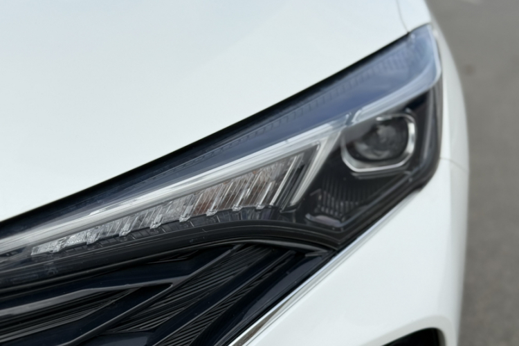 长安 逸动 2021款 PLUS 蓝鲸NE 1.4T GDI DCT尊贵型车身外观6006