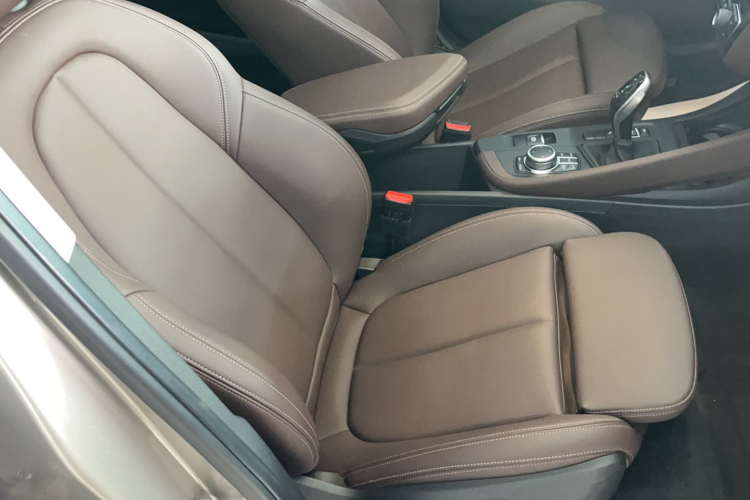 宝马X1 2022款 sDrive25Li 领先型局部细节41