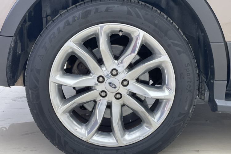 福特 探险者(进口) 2013款 3.5L 尊享型车身外观6002