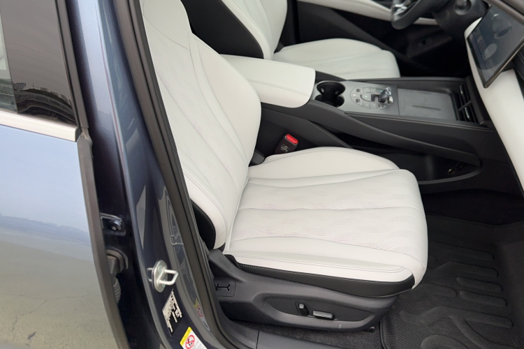 比亚迪 海豹06新能源 2025款 DM-i 智驾版 120KM尊享型局部细节41