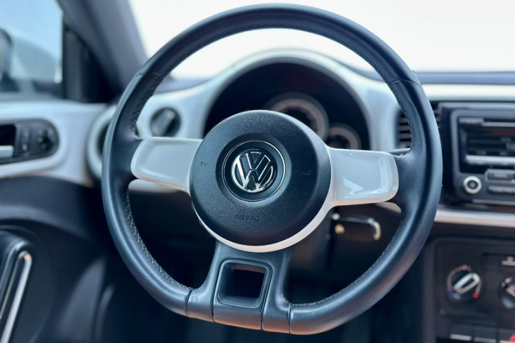 大众 甲壳虫 2014款 1.4TSI 时尚型中控内饰7005