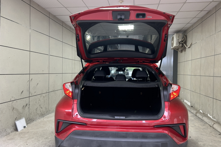 丰田C-HR 2020款 2.0L 领先版车身外观6006