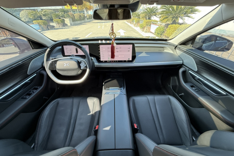 小鹏P7 2022款 670N+中控内饰7006