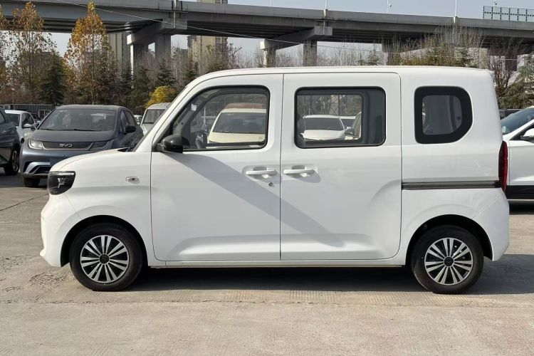 五菱汽车 五菱之光新能源 2025款 201km 标准型车身外观6002