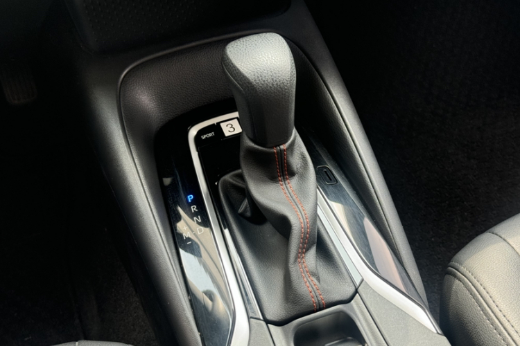 丰田 卡罗拉 2022款 1.2T S-CVT先锋PLUS版局部细节18