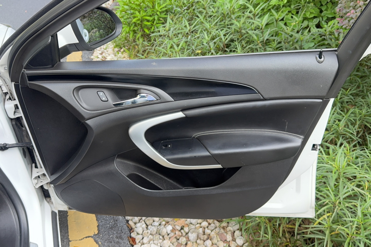 别克 君威 2015款 1.6T 领先技术型中控内饰7008