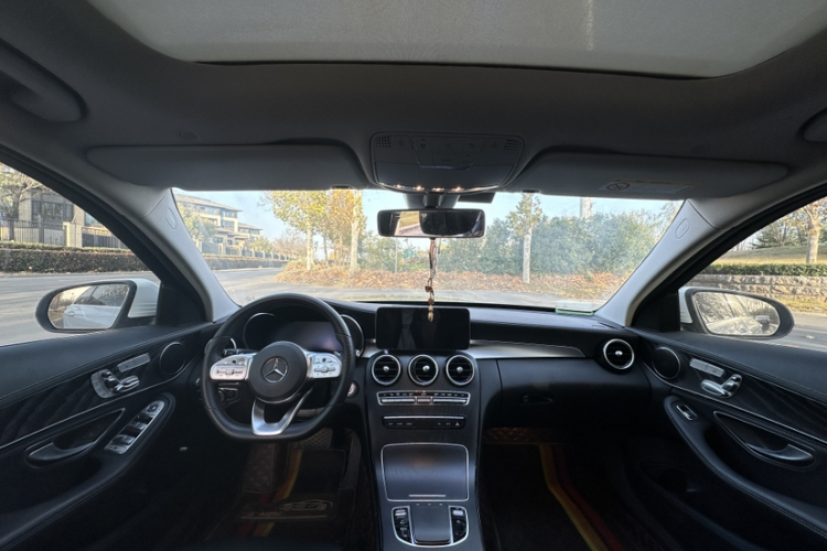 奔驰C级 2020款 改款 C 260 L 运动版中控内饰7002