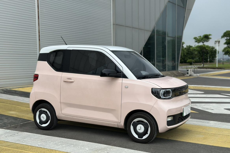 五菱汽车 宏光MINIEV 2022款 马卡龙臻享款 磷酸铁锂车身外观6002