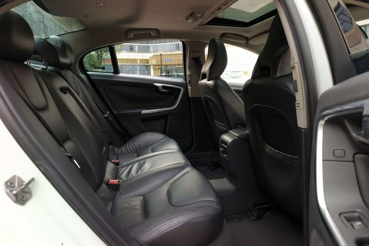 沃尔沃S60(进口) 2014款 T5 智逸版中控内饰7004