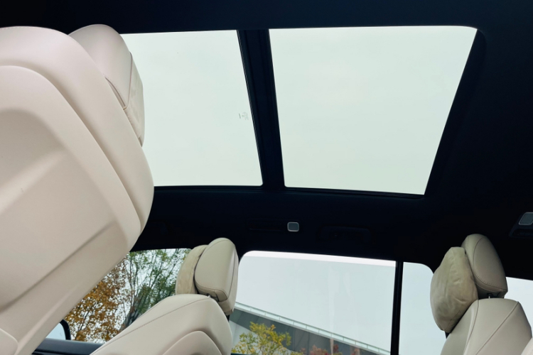 理想汽车 理想ONE 2021款 增程6座版中控内饰7008