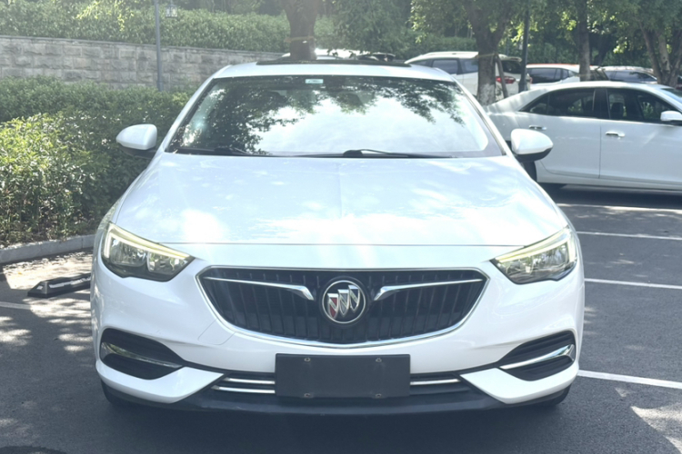 别克 君威 2017款 20T 精英型车身外观6010