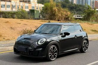 MINI 2023款 改款 2.0T COOPER S 赛车手