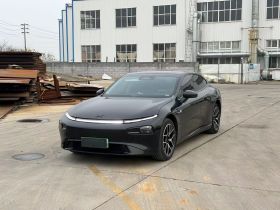 小鹏P7 2023款 P7i 702 Pro