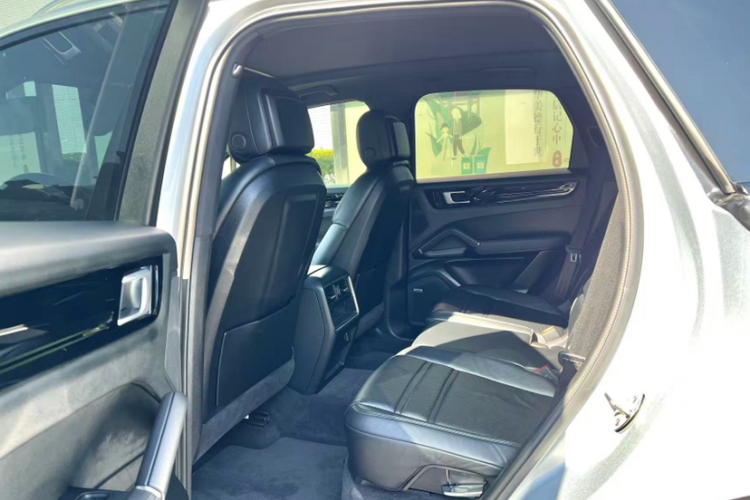 保时捷 2018款 Cayenne 3.0T中控内饰7002