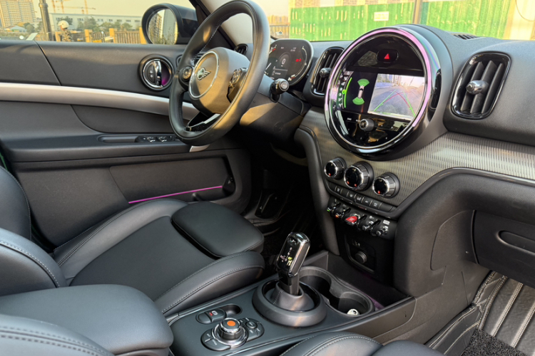 MINI Countryman 2021款 1.5T COOPER 鉴赏家中控内饰7014