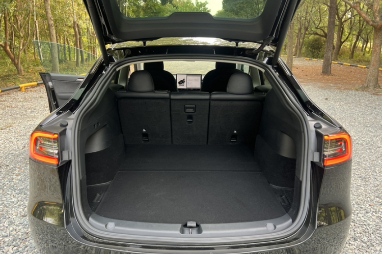 特斯拉 Model Y 2021款 Performance高性能全轮驱动版局部细节23