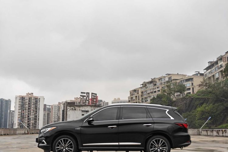 英菲尼迪QX60(进口) 2018款 2.5 S/C Hybrid 两驱卓越版 国VI车身外观6004