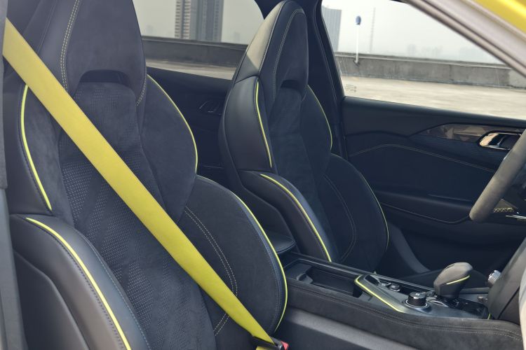 领克03 2020款 03+ 2.0TD 自动驭风版中控内饰7001