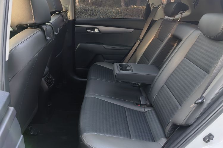 起亚 智跑 2019款 2.0L 自动智享豪华版中控内饰7001