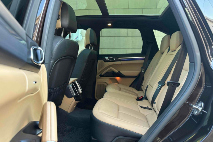 保时捷 2015款 Cayenne 3.0T中控内饰7008