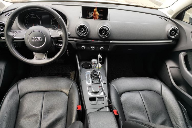 奥迪A3 2016款 Limousine 35 TFSI 进取型局部细节16