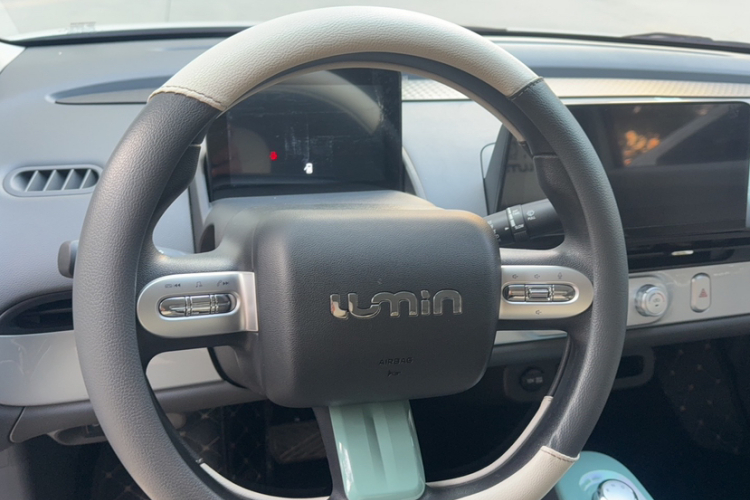 长安启源 长安Lumin 2022款 155km 清甜款中控内饰7001