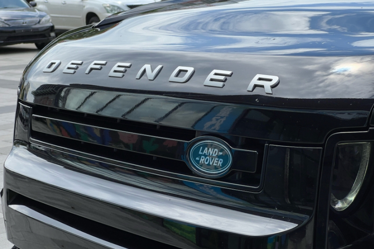 路虎卫士 2023款 90 3.0T P400 XS局部细节57