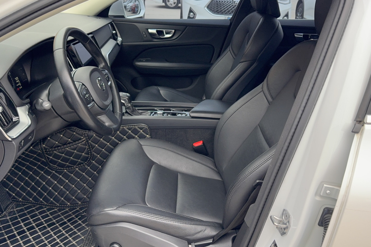 沃尔沃S60 2020款 T3 智行豪华版局部细节19