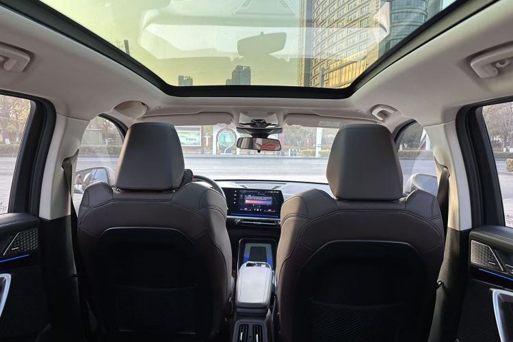 宝马X1 2023款 sDrive25Li X设计套装中控内饰7005