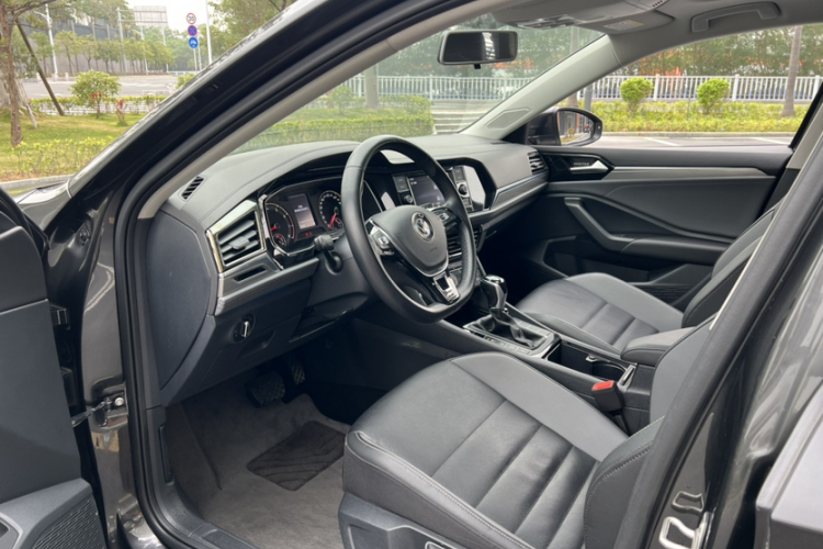 大众 速腾 2019款 280TSI DSG舒适型 国VI中控内饰7006