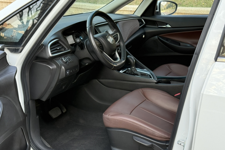 别克GL6 2018款 18T 6座尊贵型局部细节19