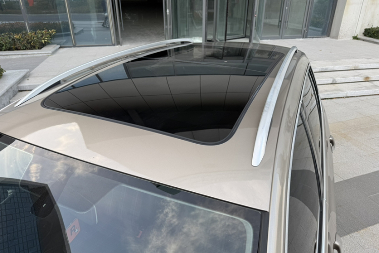 大众 高尔夫·嘉旅 2016款 230TSI 手动进取型中控内饰7008