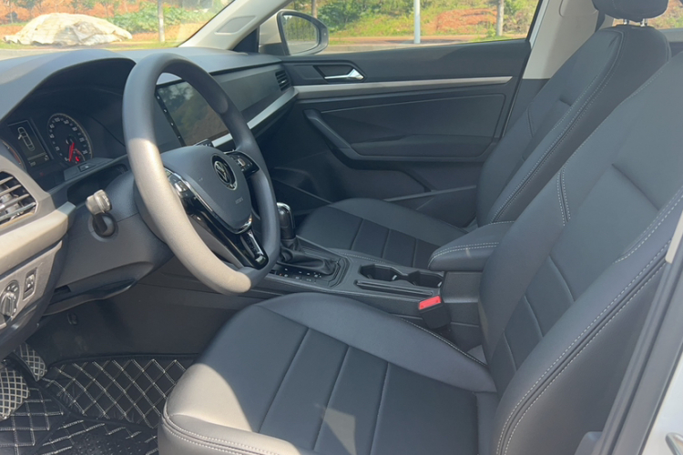 大众 朗逸 2022款 1.5L 自动风尚版中控内饰7001