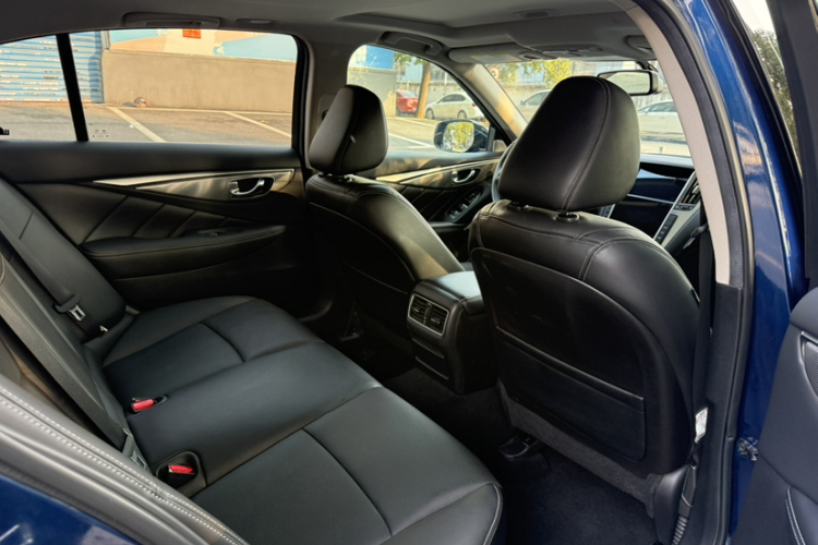 英菲尼迪Q50L 2022款 2.0T 进享版中控内饰7002