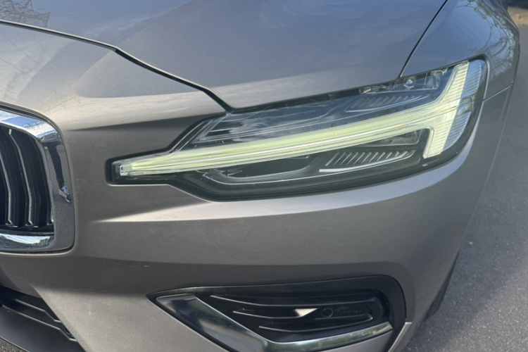 沃尔沃S60 2020款 T4 智逸豪华版车身外观6010