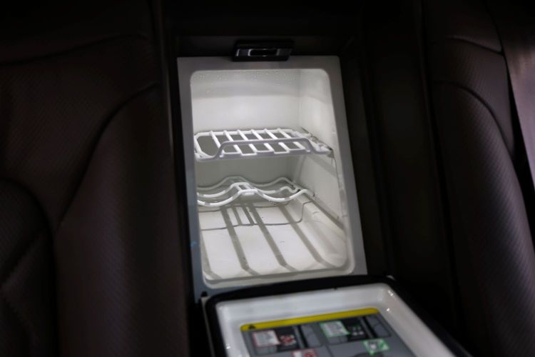 大众 辉昂 2021款 380TSI 尊贵版局部细节9004