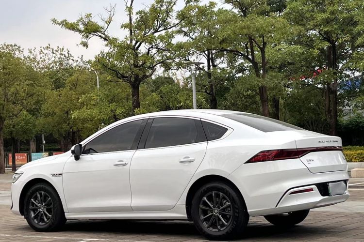 比亚迪 秦PLUS 2021款 EV 420KM 出行版车身外观6006