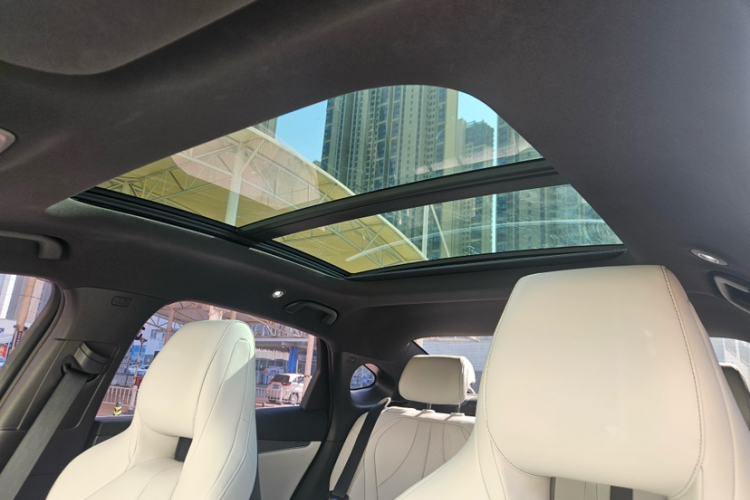 比亚迪 海豹06新能源 2024款 DM-i 120KM尊荣型中控内饰7005