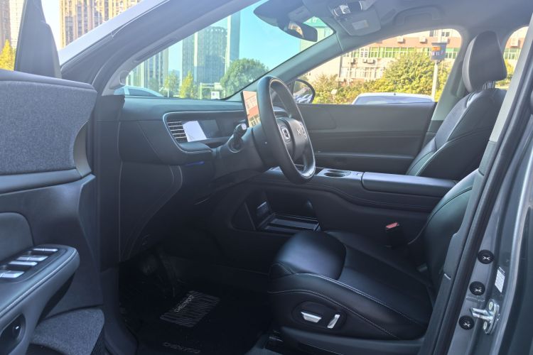 小鹏G6 2023款 755 超长续航 Pro中控内饰7002