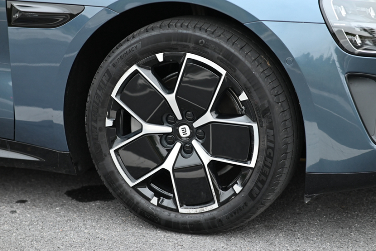 小米汽车 小米SU7 2024款 后驱超长续航高阶智驾Pro版车身外观6001