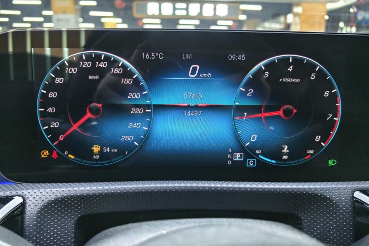 奔驰CLA 2022款 改款 CLA 200 猎跑车中控内饰15