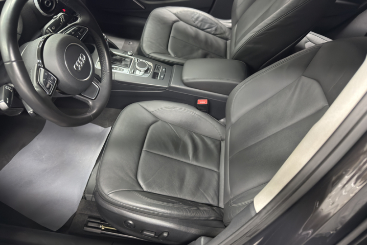 奥迪A3(进口) 2014款 Sportback 40 TFSI S line 豪华型中控内饰7003