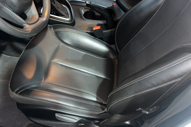 别克 英朗 2021款 1.3T 自动轻混动精英型中控内饰7001