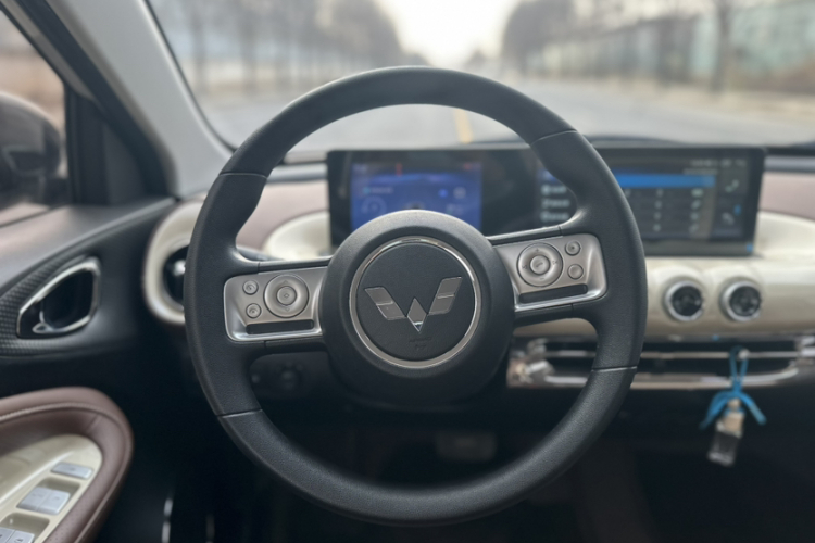 五菱汽车 五菱缤果 2023款 203km 轻享款局部细节13