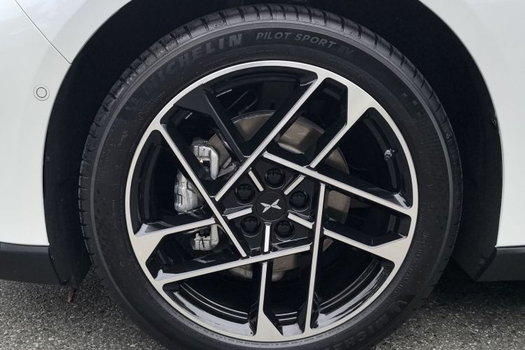 小鹏P7+ 2024款 长续航 Max车身外观6008