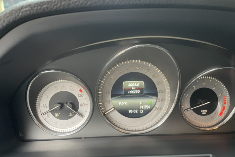 奔驰GLK级 2013款 改款 GLK 300 4MATIC 时尚型中控内饰15