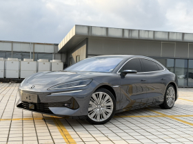 腾势Z9 2024款 1100km 四驱Ultra版