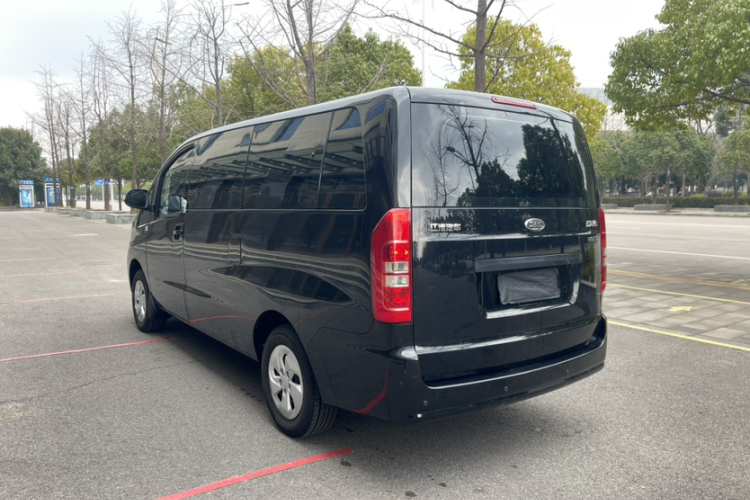 江淮瑞风 瑞风M3 2025款 PLUS 1.8L 手动舒适版 9座车身外观6004