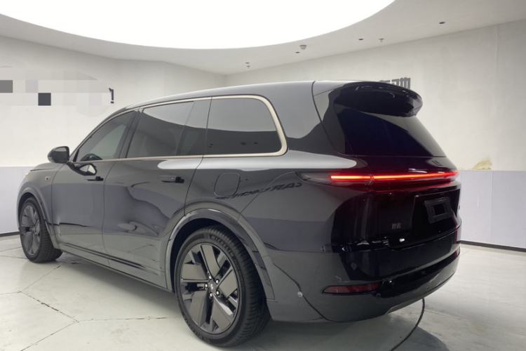 理想汽车 理想L9 2025款 Ultra 智能焕新版车身外观6004