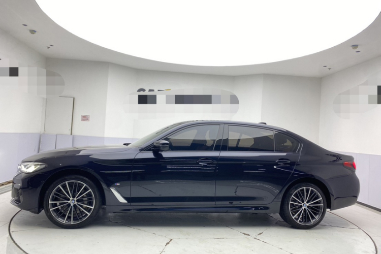 宝马5系 2023款 530Li 领先型 M运动套装车身外观6004